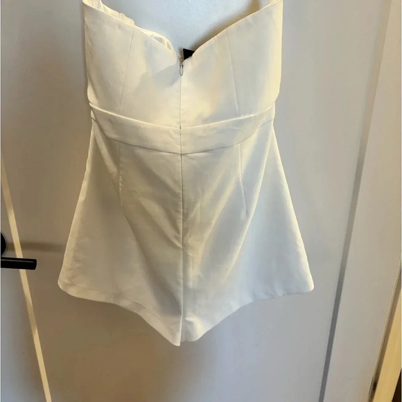 NWT Revolve x Michael Costello Karina Romper Ivory - Picture 5 of 6